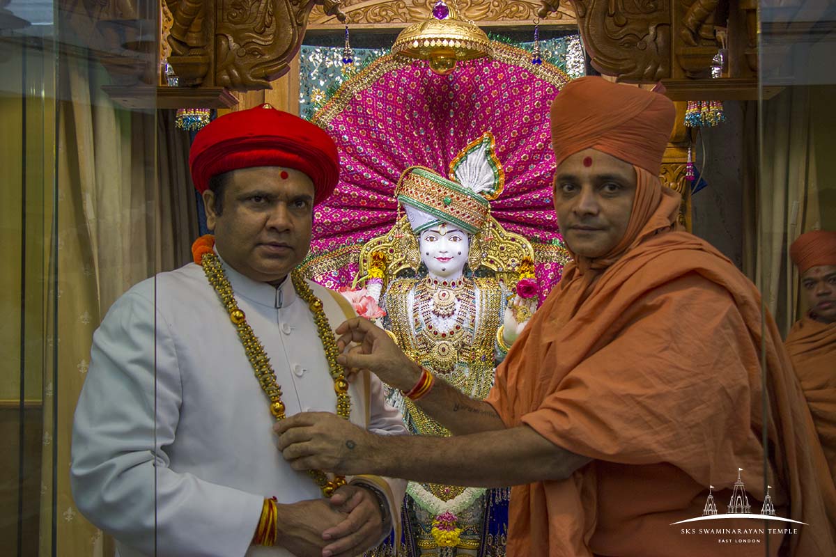©1987-2017 SKS Swaminarayan Temple East London